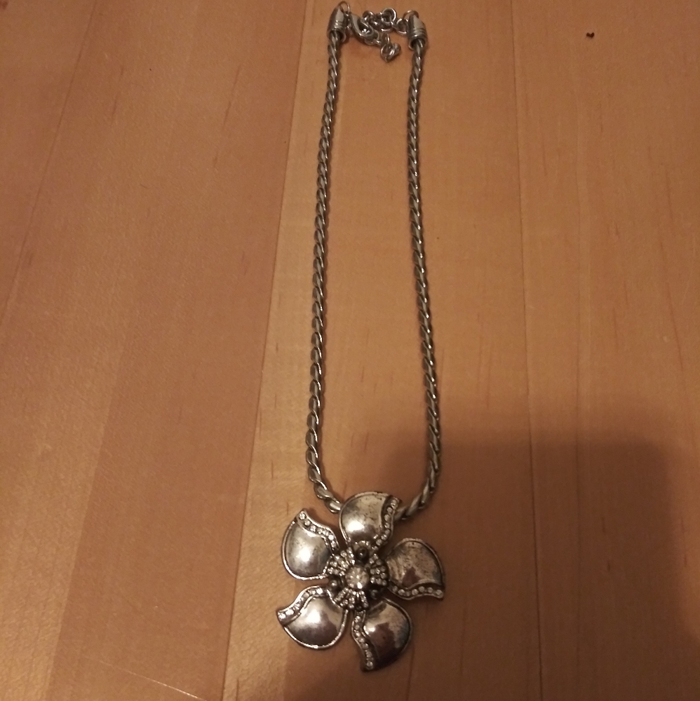 Fashion necklace